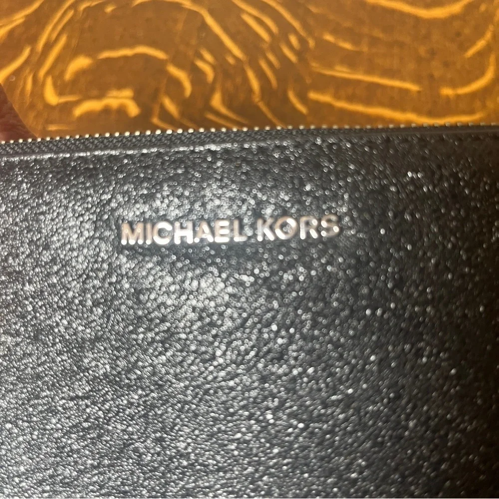 Michael Kors Black Sparkly Leather Chain Small Shoulder Bag - Picture 5 of 8